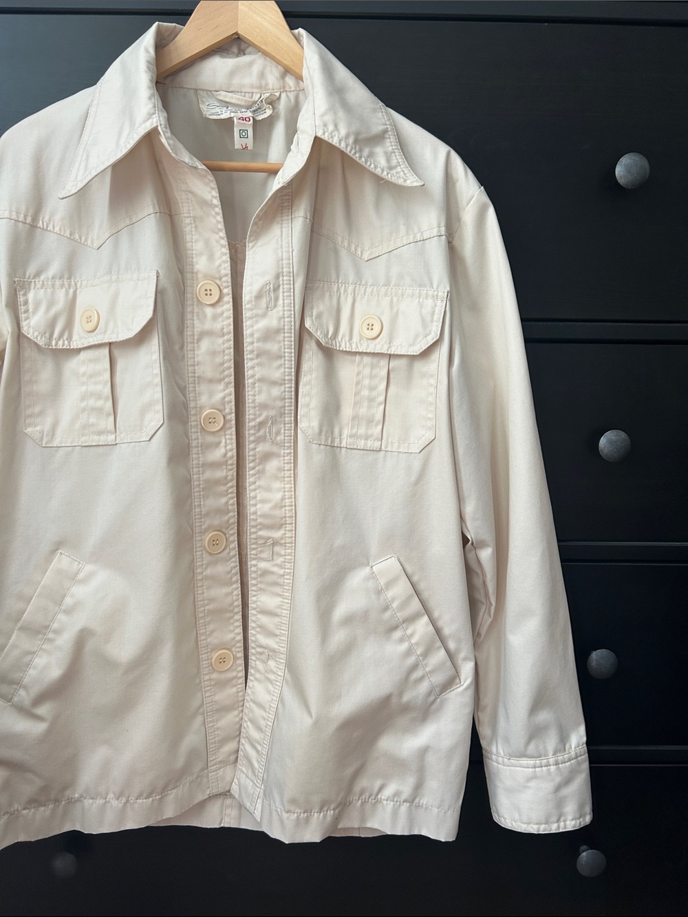 Vintage 60s/70s Cream Polyester Blend Shirt Jacket with Dual Chest Pockets